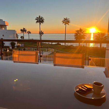 Sunrise Beach Front - Casares Del Mar Zewnętrze zdjęcie