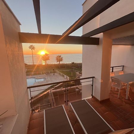 Sunrise Beach Front - Casares Del Mar Zewnętrze zdjęcie