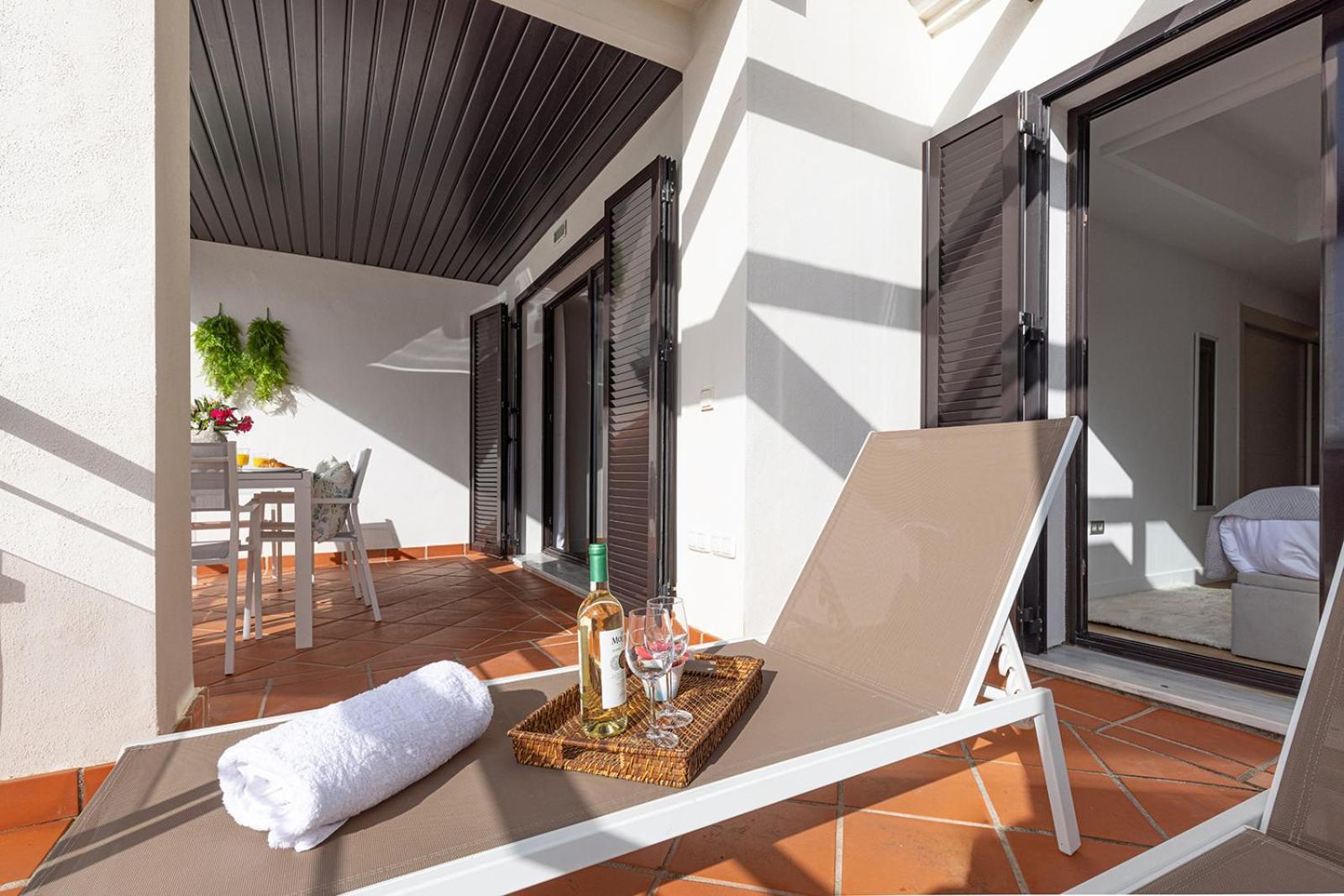 Sunrise Beach Front - Casares Del Mar Zewnętrze zdjęcie
