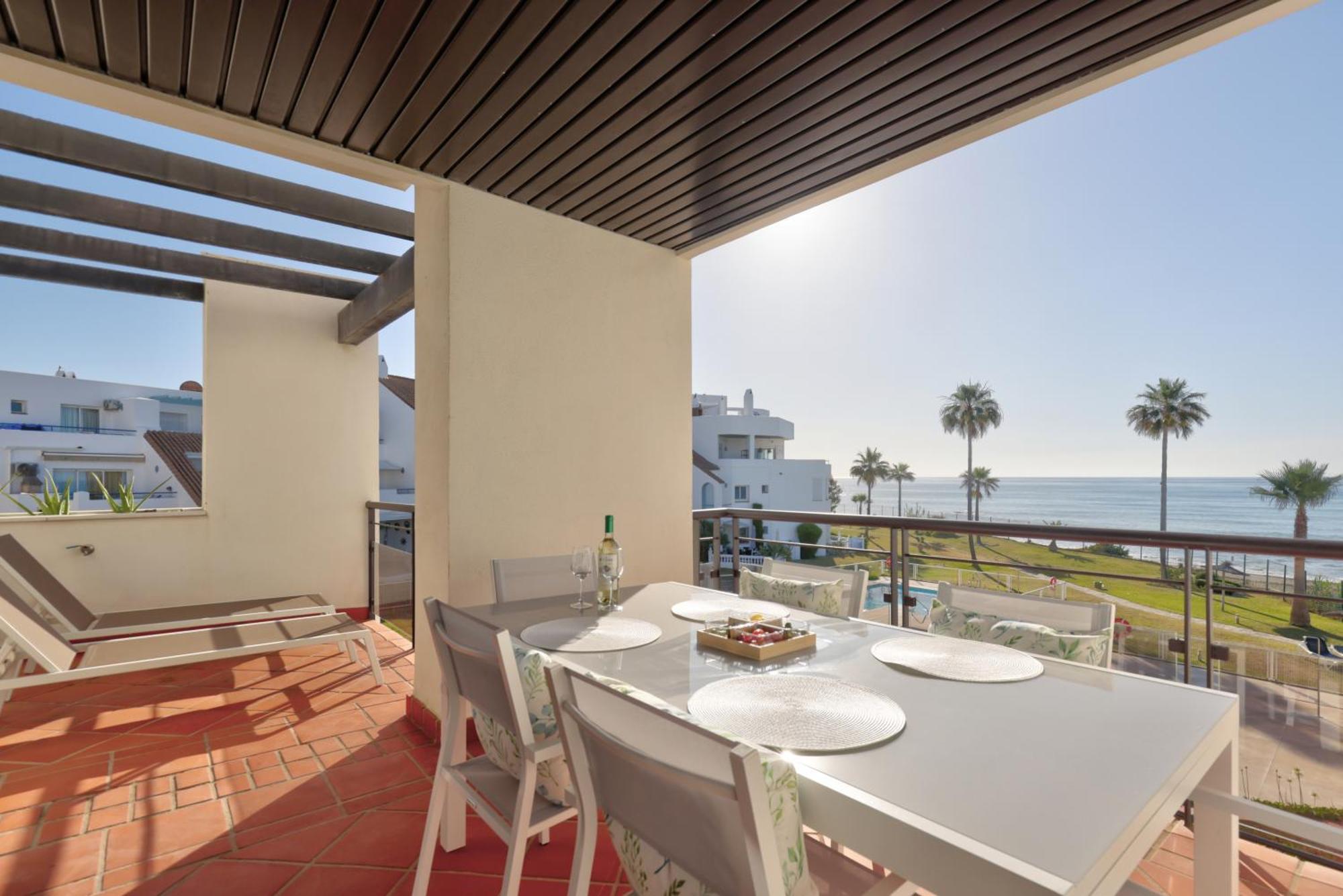 Sunrise Beach Front - Casares Del Mar Zewnętrze zdjęcie