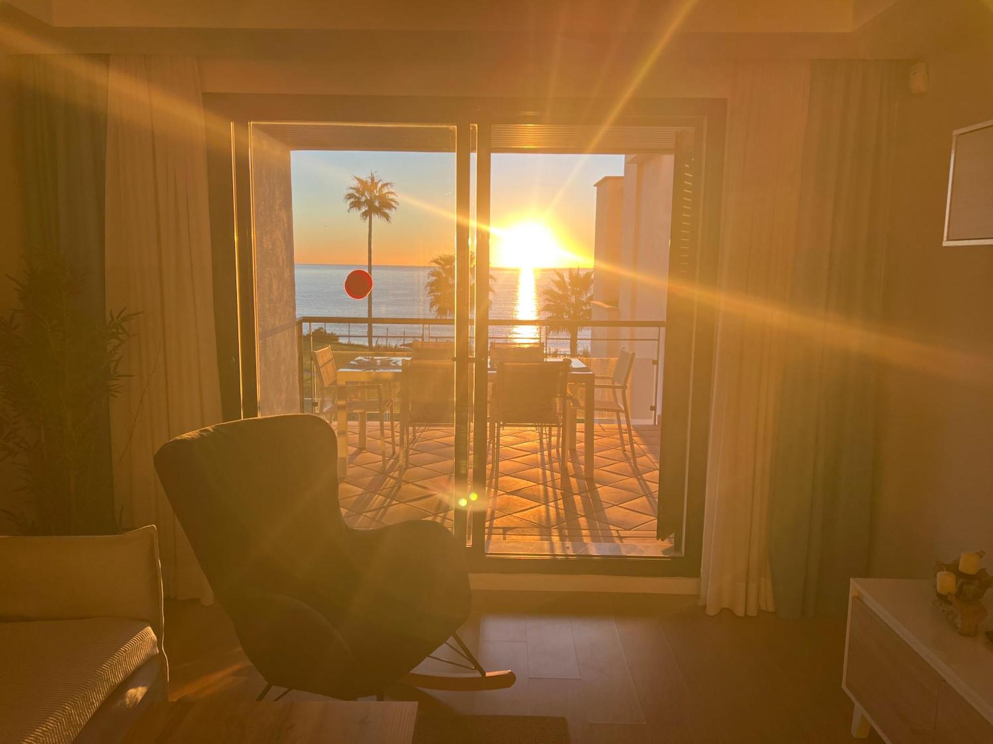 Sunrise Beach Front - Casares Del Mar Zewnętrze zdjęcie